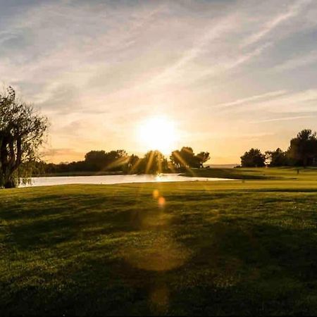 מאלמור Moment De Detente Sur Le Golf De Pont-Royal מראה חיצוני תמונה
